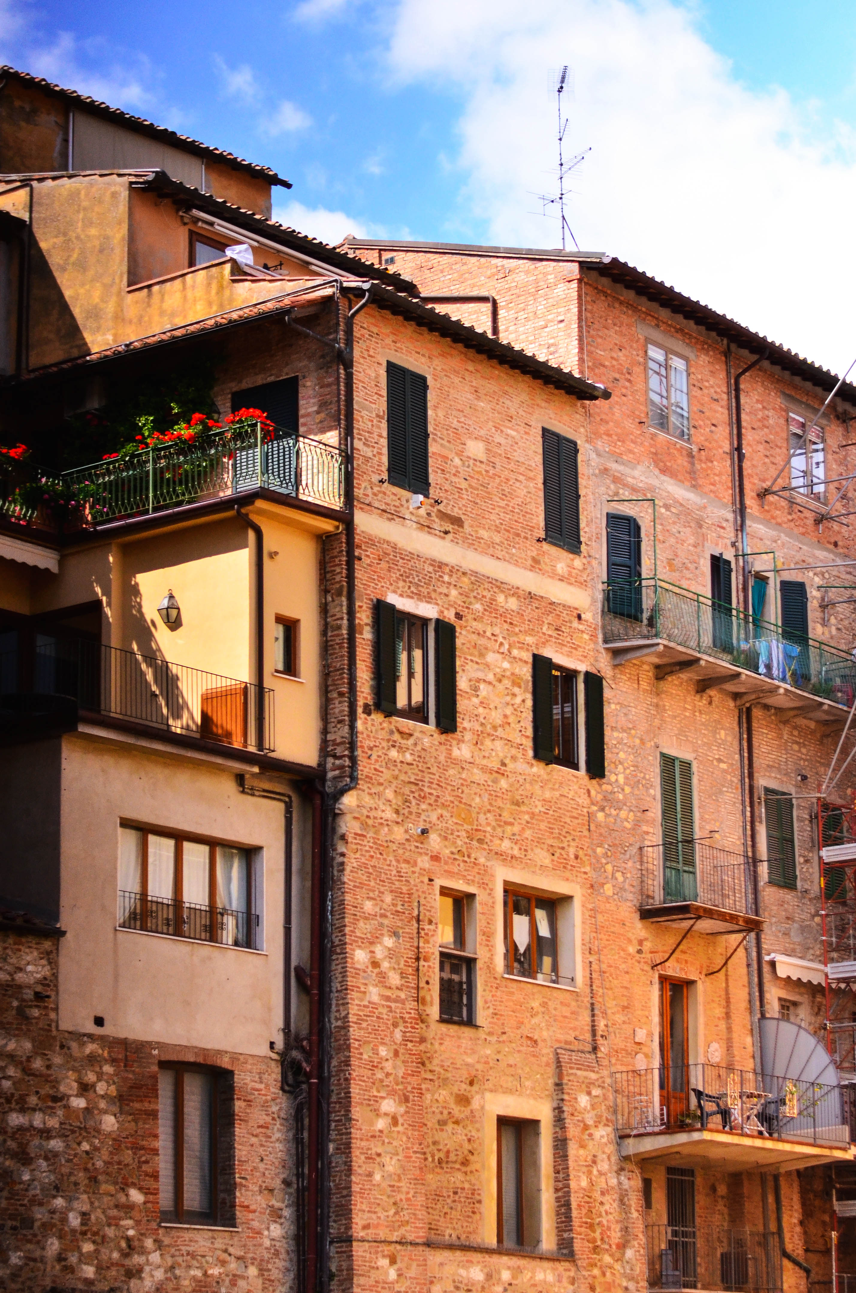 blog-post-9-italy-white-lace-dress-8